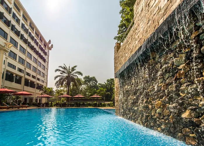 Rose Garden Hotel