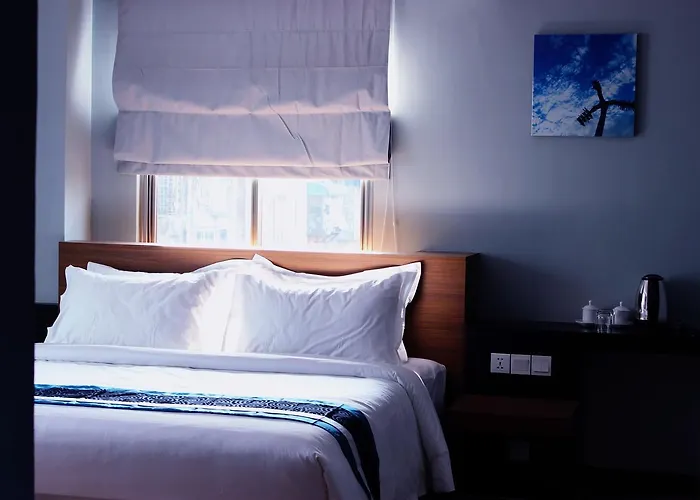 Hotel Azure
